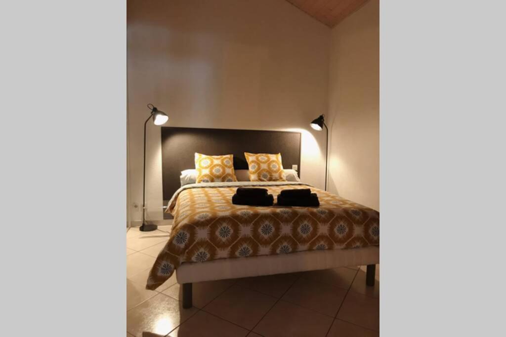 Maison Entiere Au Pied Du Plateau Du Retord 2 Chambres Sdb - Vouvray Ochiaz Exteriér fotografie